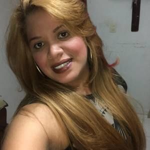 Meet your Posher, Esmeralda